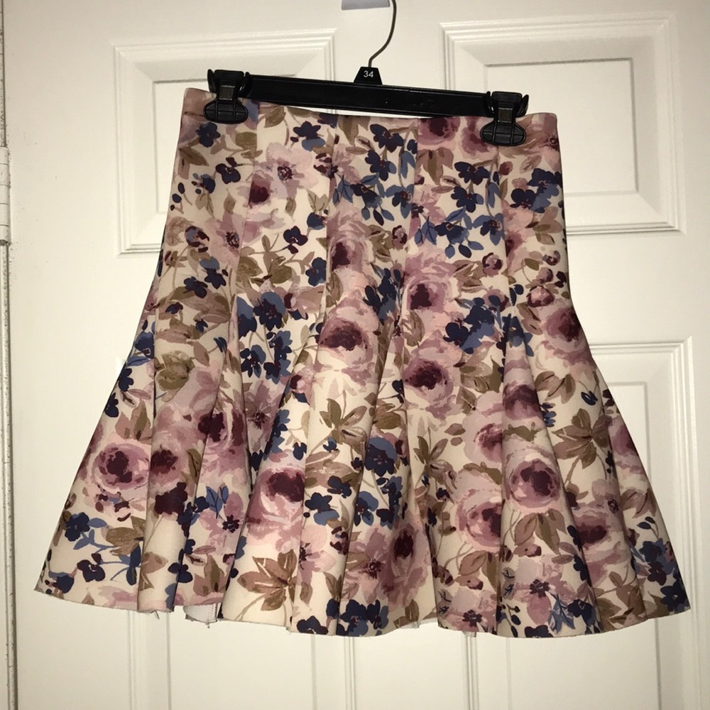 Flower print skirt